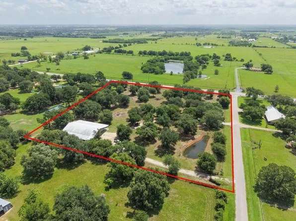 32956 Londonderry Dr, Waller, TX 77484