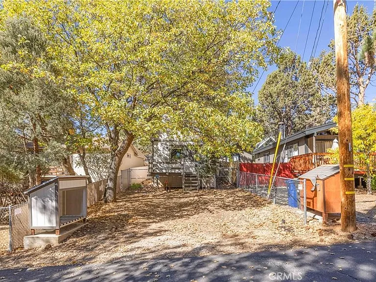 548 Moreno Ln — Photo 21