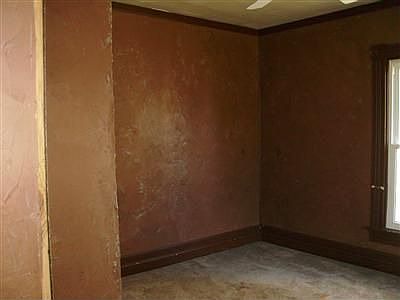 3rd image of 21 Cottage Ave