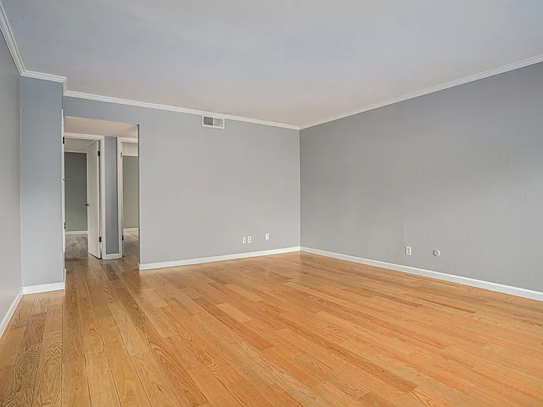 370 Santa Clara Ave #1 — Photo 8