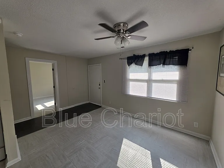 2313 Fitzgerald Ave — Photo 16