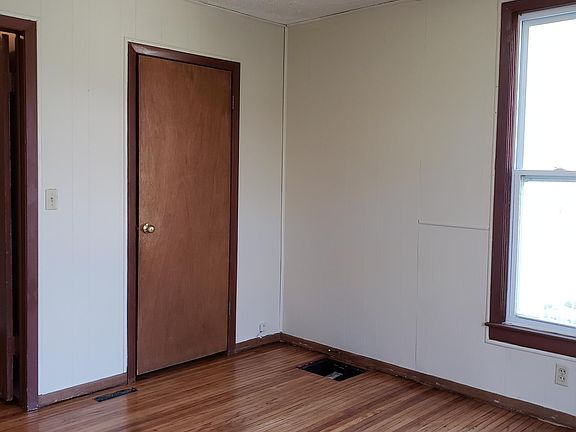 2nd image of 6934 Colby St #1