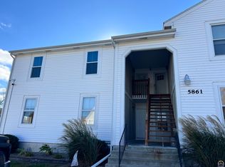 5861 SW 22nd Ter APT 1, Topeka, KS 66614