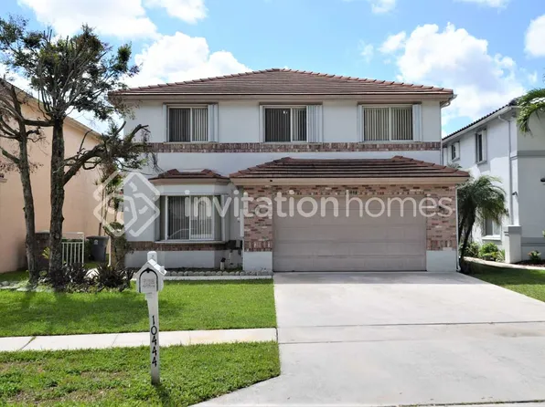 10444 Sunstream Ln, Boca Raton, FL 33428