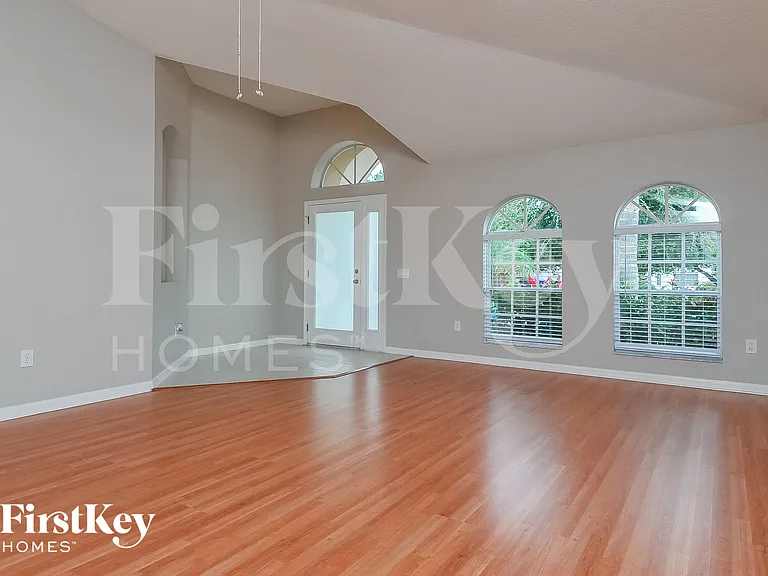 8129 Alamosa Wood Ave — Photo 4