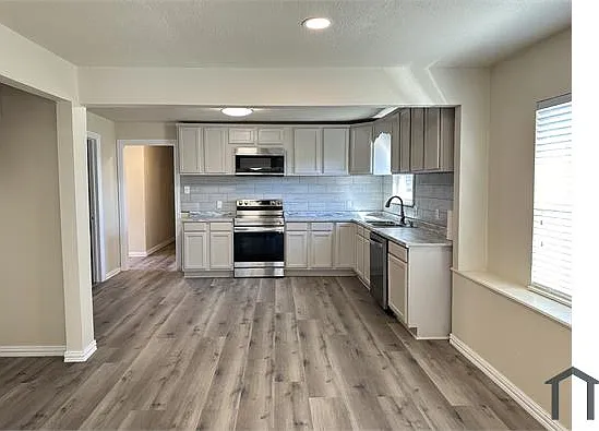 4706 Sachse Rd — Photo 10