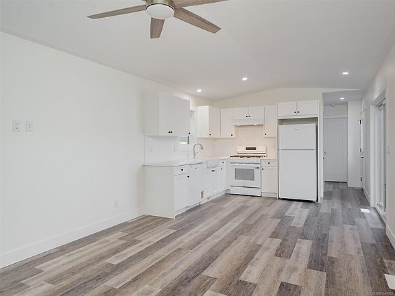 5th image of 747 Old Place Rd #432