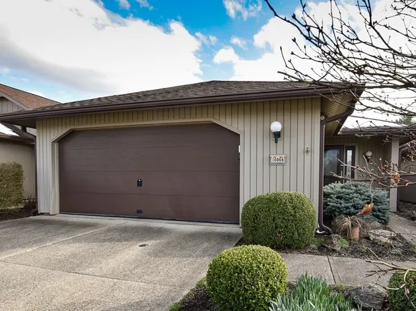 10866 Meadow Trl, Strongsville, OH 44149