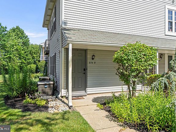 3rd image of 374 Delancey Pl #374