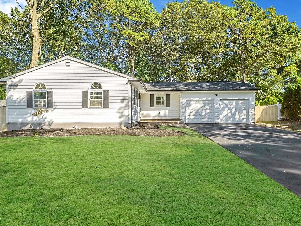 1st image of 9 Janell Lane