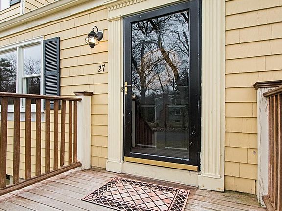 3rd image of 27 Madawaska St