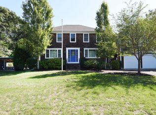 7 Surrey Dr, Carver, MA 02330