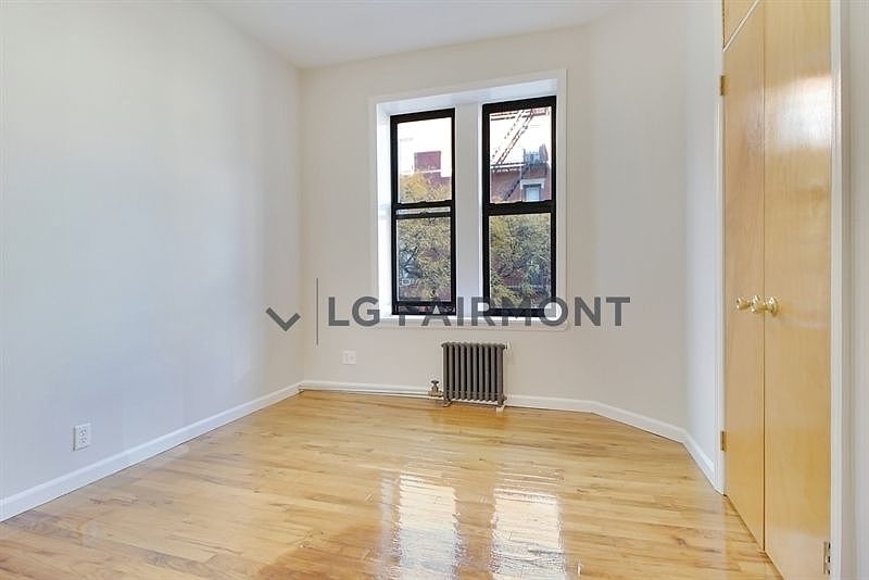 1st image of 400 W 53rd St APT 2E