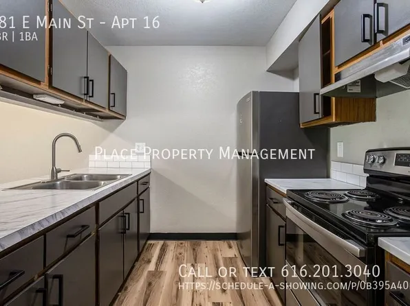 681 E Main St APT 16, Centreville, MI 49032