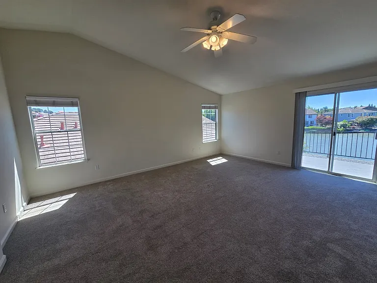 5130 Lakeshore Dr — Photo 34