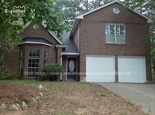 676 Woodstone Rd, Lithonia, GA 30058