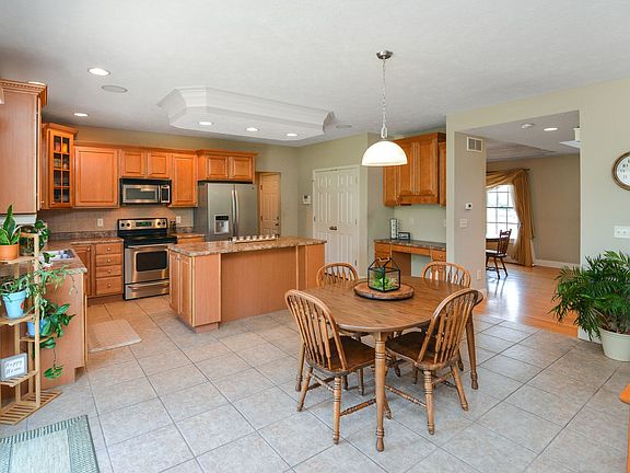 5th image of 3503 Carly Beth Ln