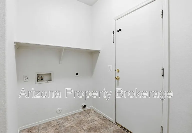 3498 E Bruce Ave — Photo 11