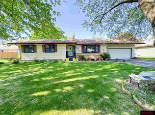 403 E Dayton St, Arlington, MN 55307