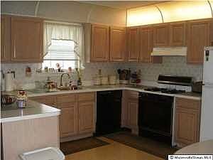 4th image of 112 Chesterfield Ln