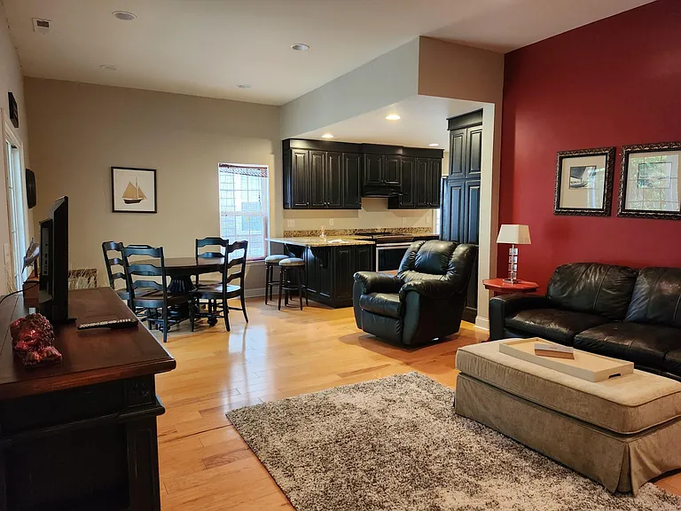 5169 Minnesota Dr — Photo 4
