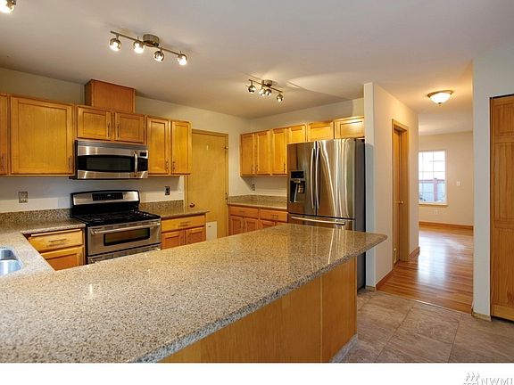 5th image of 1357 S 277th Pl