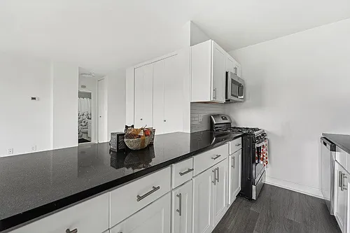 Ashlawn at Southern Towers Photo 1