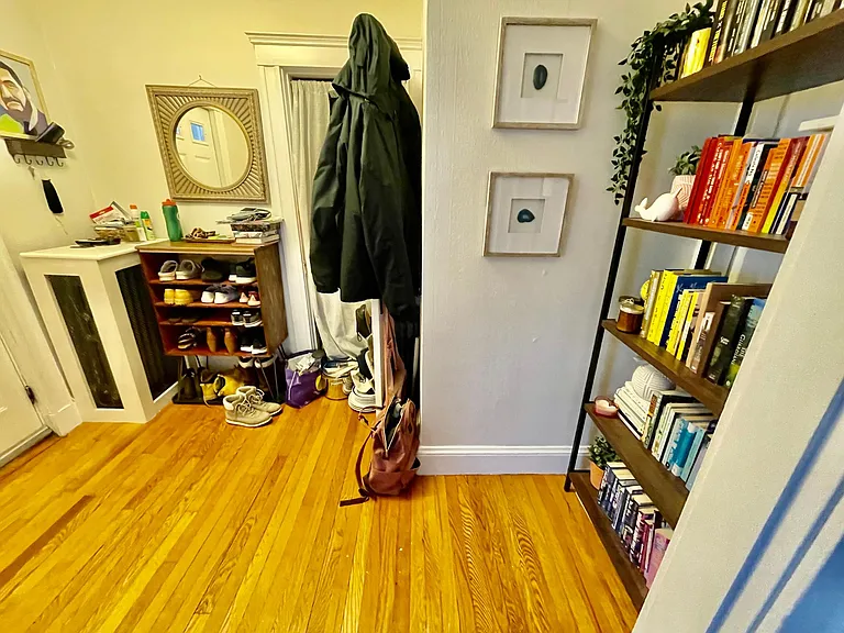 278 Willis Ave — Photo 9
