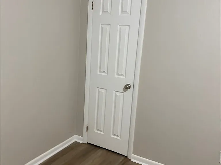 135 Springtree Rd #B — Photo 8