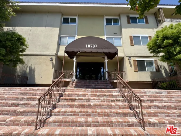 10707 Camarillo St APT 206, North Hollywood, CA 91602