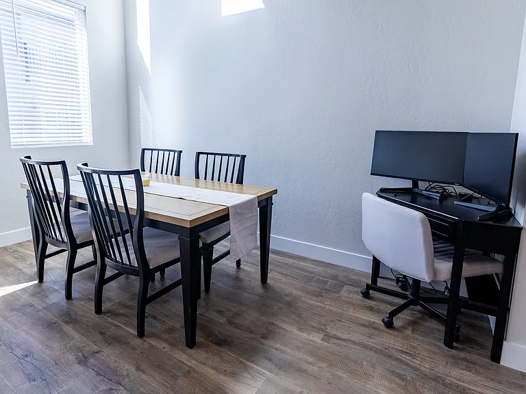 Pomona Park Townhomes — Photo 8