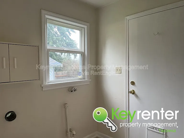 4816 E G St — Photo 29