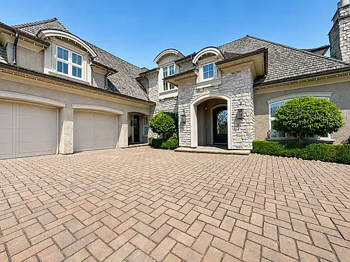 15957 39a Ave Photo 1 15957 39a Ave Photo 1