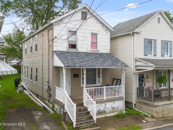 68 Lloyds Ln, Wilkes Barre, PA 18702