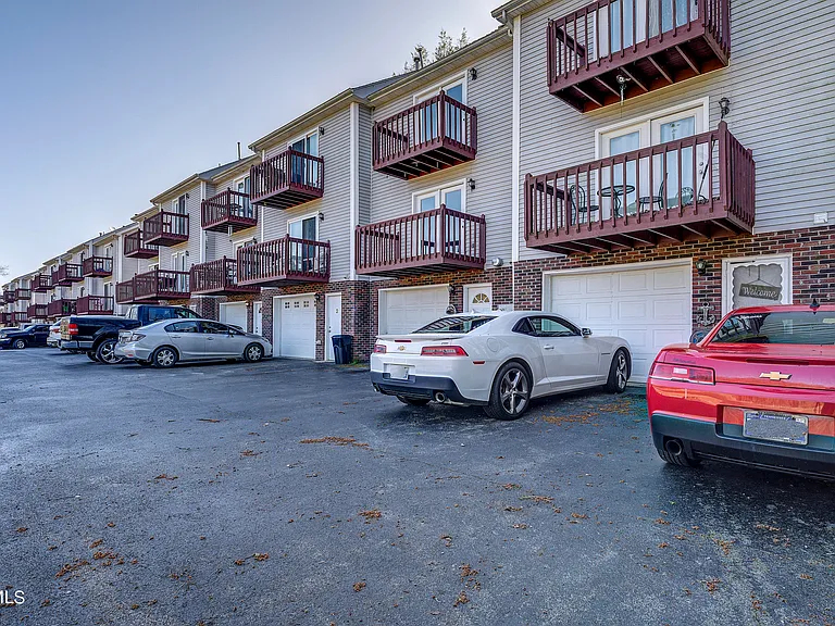 4336 Bluff City Hwy #B4 — Photo 35