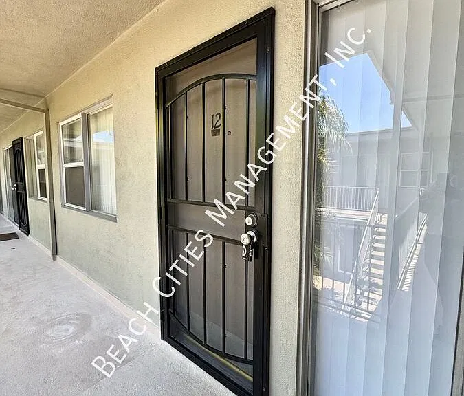 2206 San Anseline Ave #12 — Photo 5