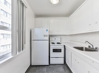 214 St. George, Toronto, ON M5R 2N8