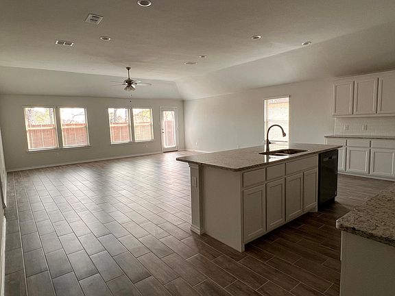 3rd image of 5744 Brookville Dr