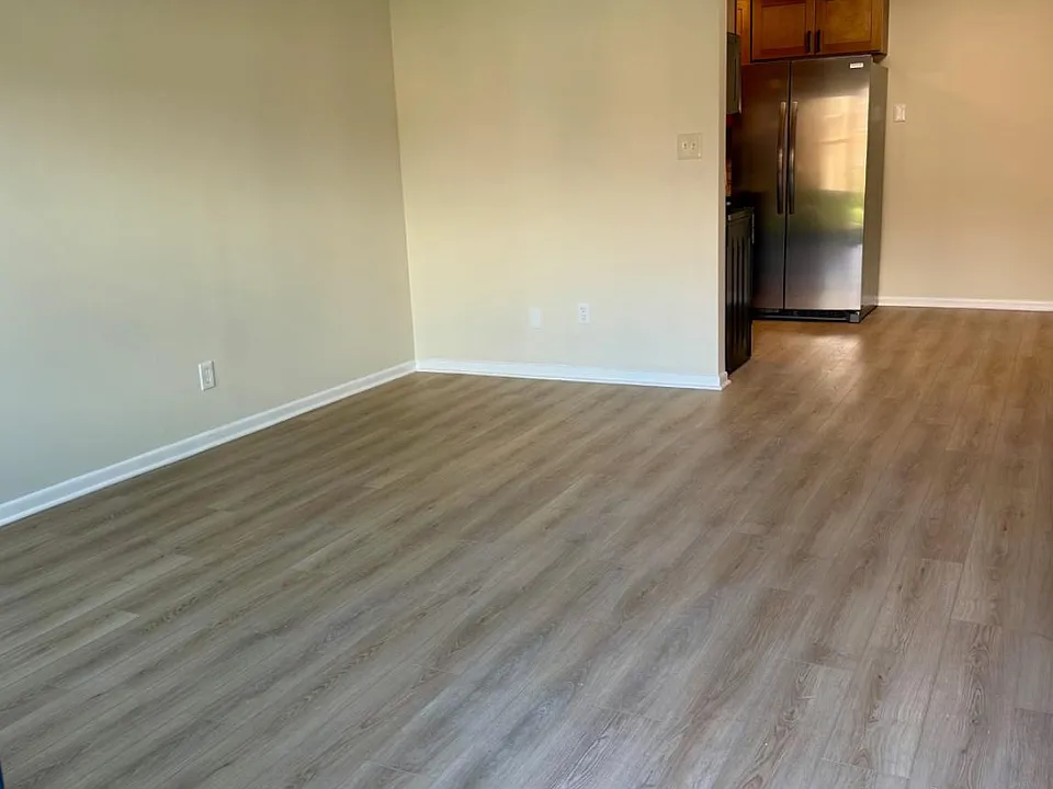 405 Winding Way
