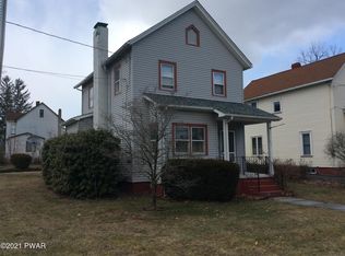211 Avenue K, Matamoras, PA 18336