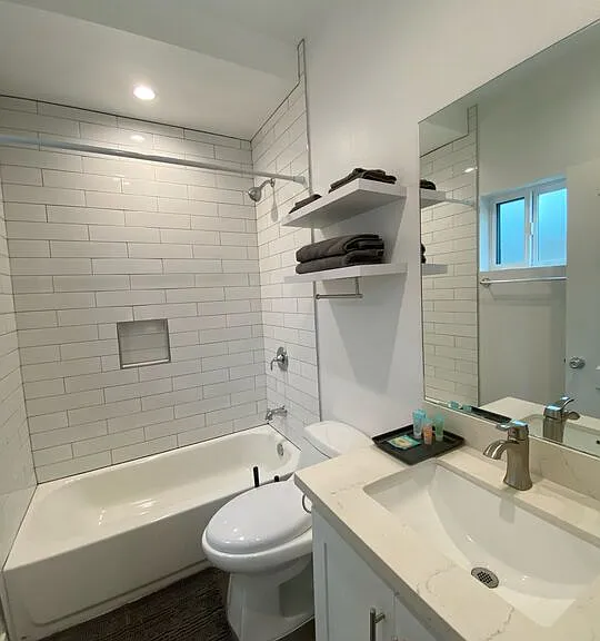2206 Hauser Blvd — Photo 38