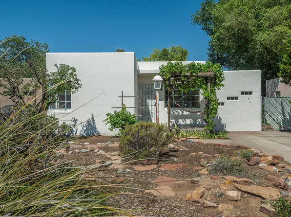 521 Aliso Dr NE, Albuquerque, NM 87108