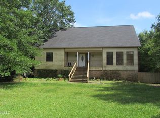 14 Greenbriar Dr, Gulfport, MS 39507