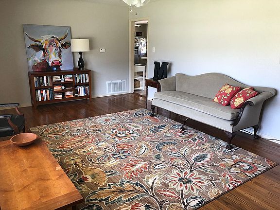 5th image of 2661 Lakeside Dr