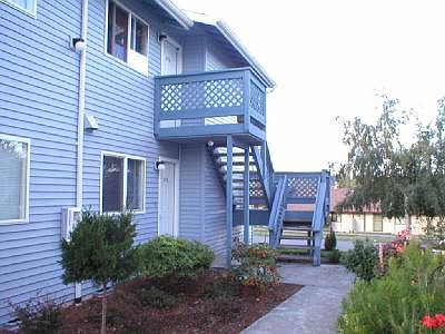 1st image of 730 SE 8th Ave #102
