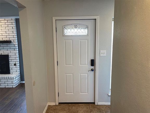 5th image of 2014 Oakcreek Dr