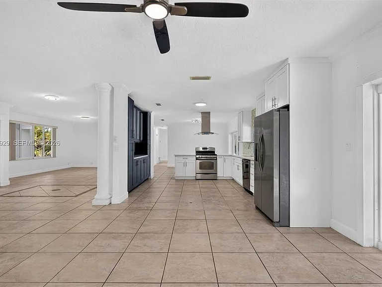 8220 SW 152nd St — Photo 40