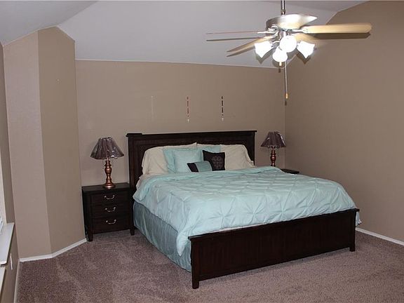 5th image of 1800 Duck Cove Dr
