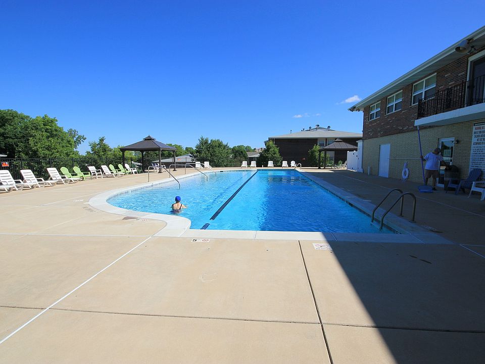 1st image of 10364 Forest Brook Ln APT A