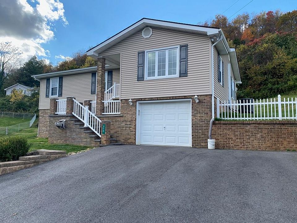 1st image of 215 Birchwood